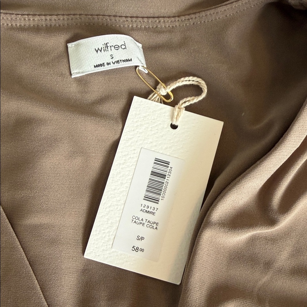 NWT ARITZIA long sleeve top - Picture 2 of 4